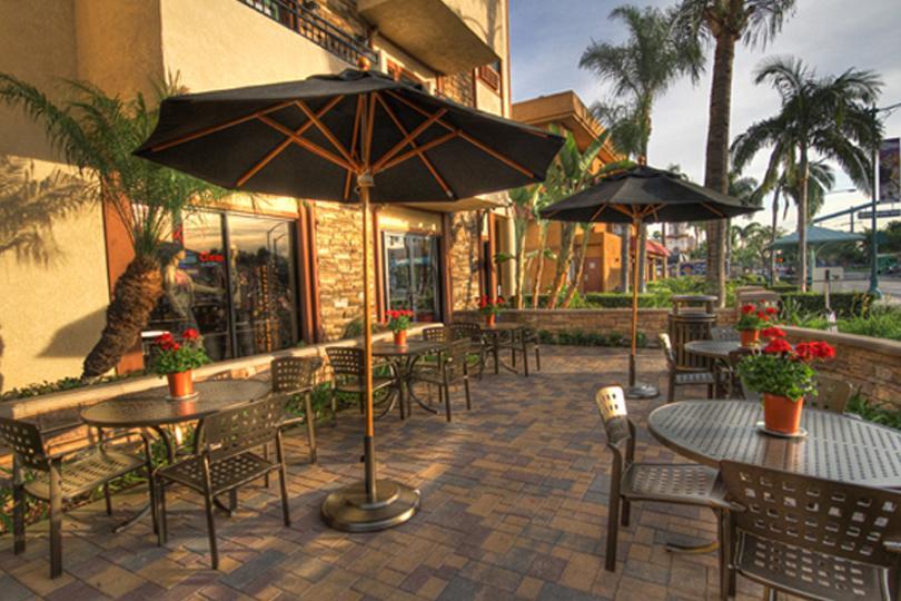 Tropicana Inn & Suites Anaheim Bagian luar foto